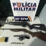 Marido agride esposa, esconde revólver no telhado e acaba preso pela PM em Nova Mutum