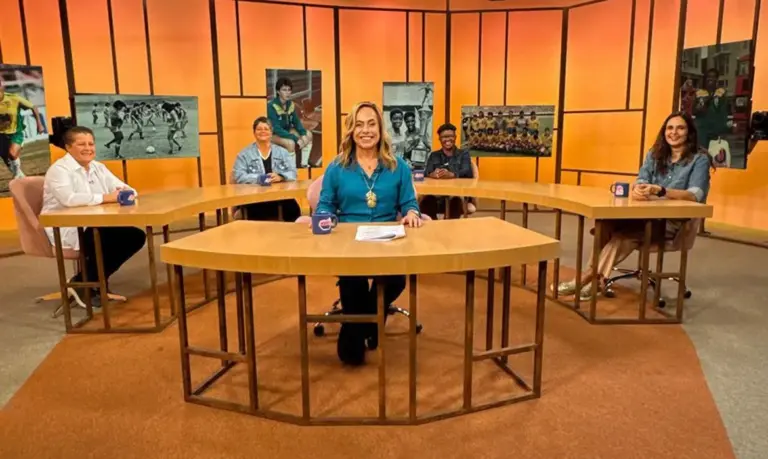 Sem censura destaca pioneiras do futebol feminino a um ano da copa no brasil