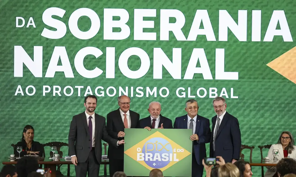 Soberania orienta discurso de Durigan em defesa do Pix e da economia brasileira