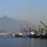 Tarifaço domina negociações entre Brasil e EUA em meio a impasse comercial