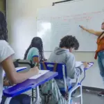 PND impulsiona ingresso de mais de 10 mil professores na rede pública em 2025