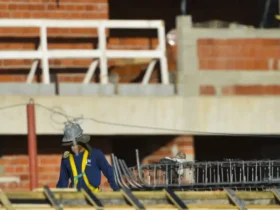 Construção empregou 2,5 milhões de trabalhadores e movimentou R$ 95,6 bilhões em salários