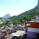Tiroteio na zona sul do Rio deixa seis presos e homem baleado em ônibus