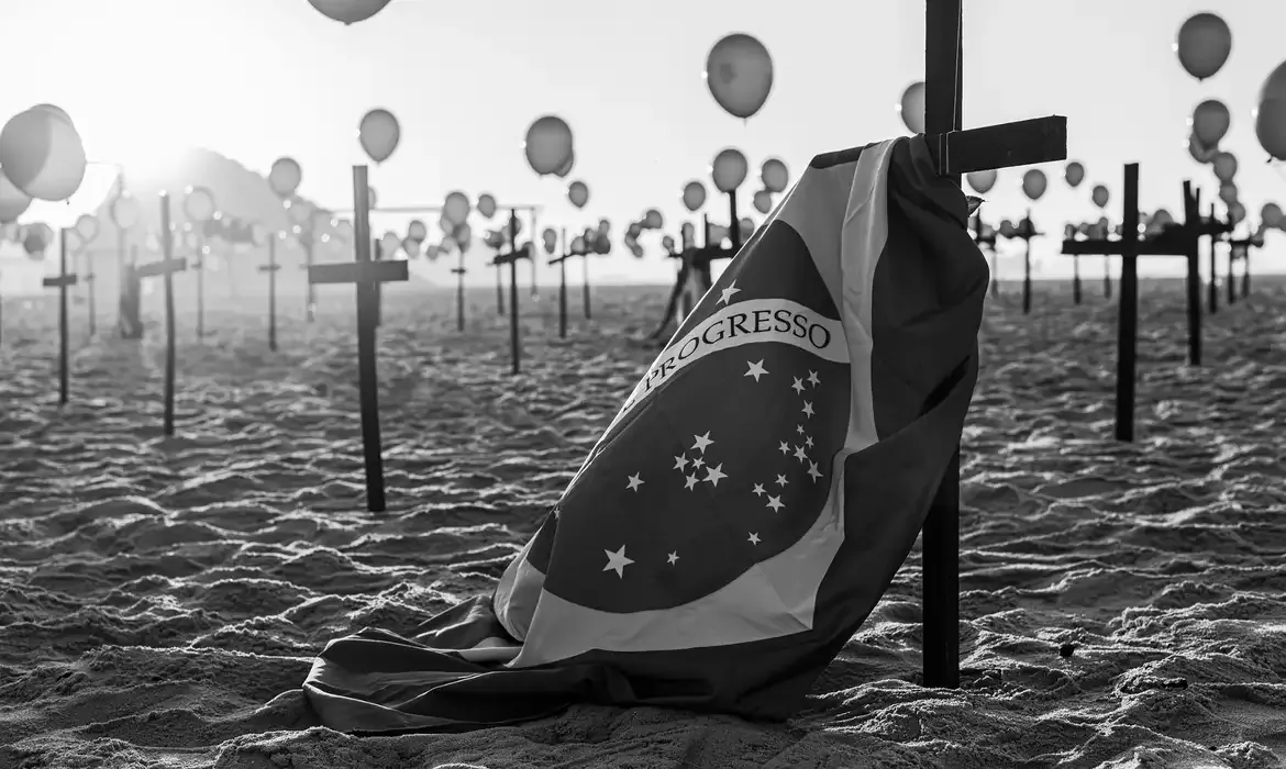 Exposição destaca covid e convida à reflexão sobre o futuro no Rio