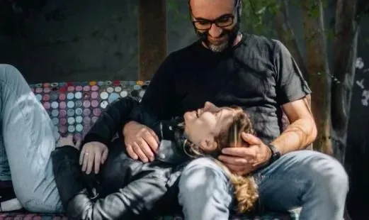 Isabel Veloso recebe homenagem emocionante do pai meses após morte