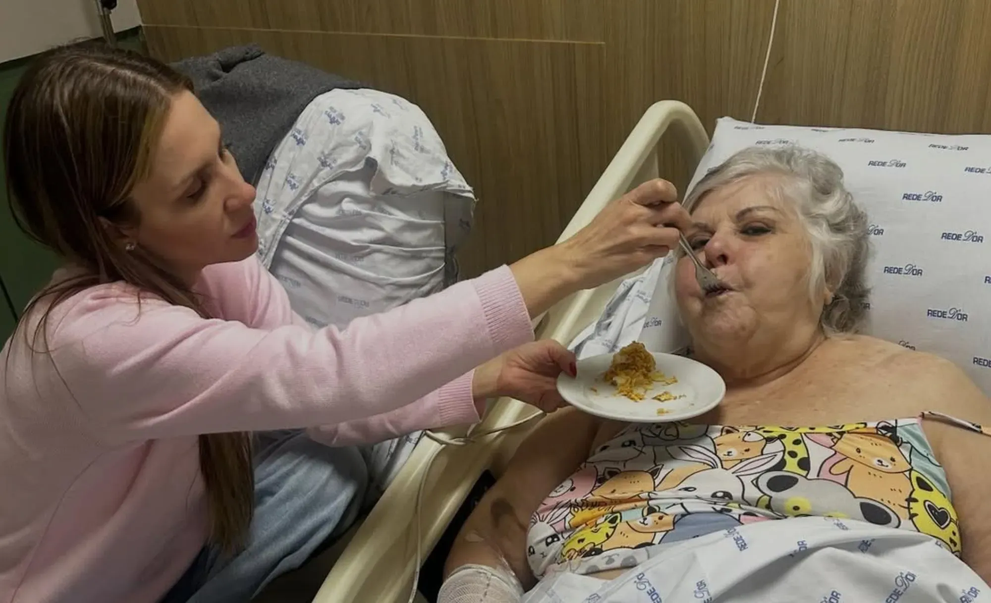 Vovó Naná: ex-BBB procura amiga após internação na UTI e faz pedido especial