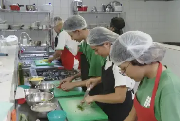 Desemprego cai para 5,6% e atinge menor nível para maio