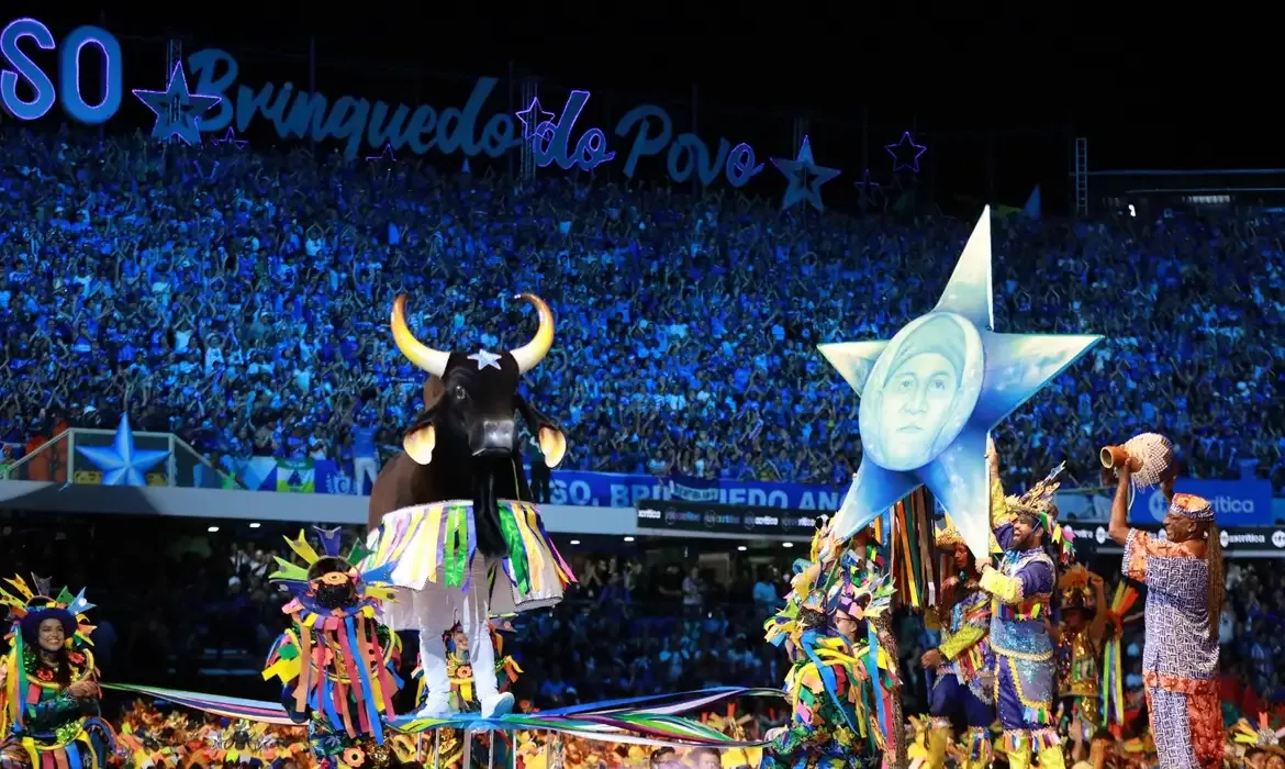 Caprichoso conquista o Festival de Parintins por menos de um ponto