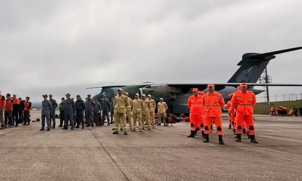 Venezuela recebe quarto voo brasileiro com bombeiros e ajuda humanitária