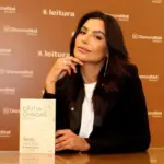 Cíntia Chagas livro Sexo, amor e hipérboles: autora lança obra e rejeita rótulo de influencer