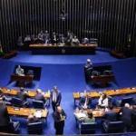 Alcolumbre trava tramitação da PEC que altera jornada 6×1 no Senado