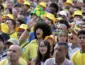 Brasil leva torcedores ao Vale do Anhangabaú para assistir ao jogo contra o Japão