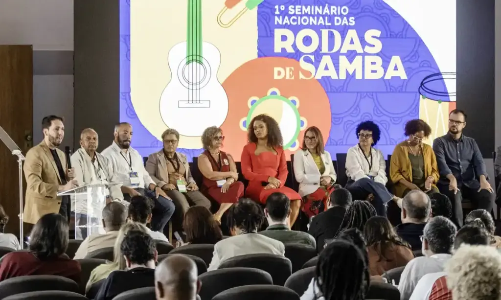 Samba e políticas públicas para trabalhadoras da cultura são debatidos no Rio de Janeiro
