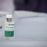 Dengue: Butantan mantém estudo da vacina em idosos após suspensão da imunização