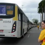 Rodoviários mantêm greve e participam de audiência de conciliação no Rio