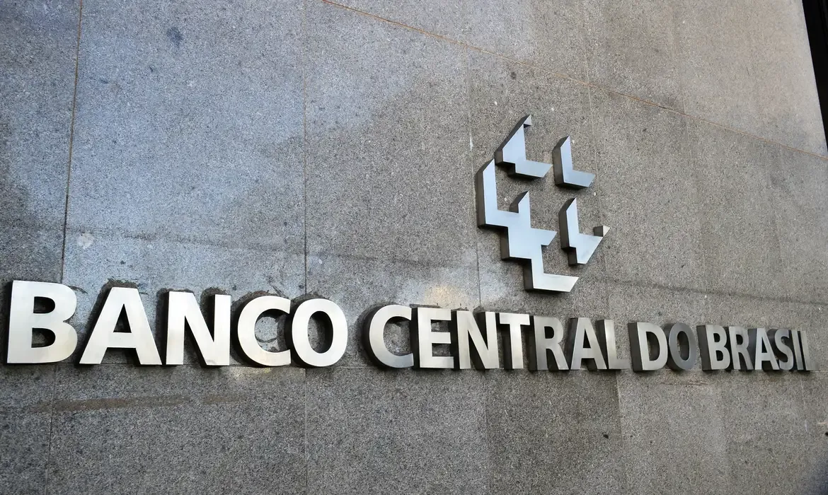 CCJ do Senado aprova autonomia financeira do BancoCentral