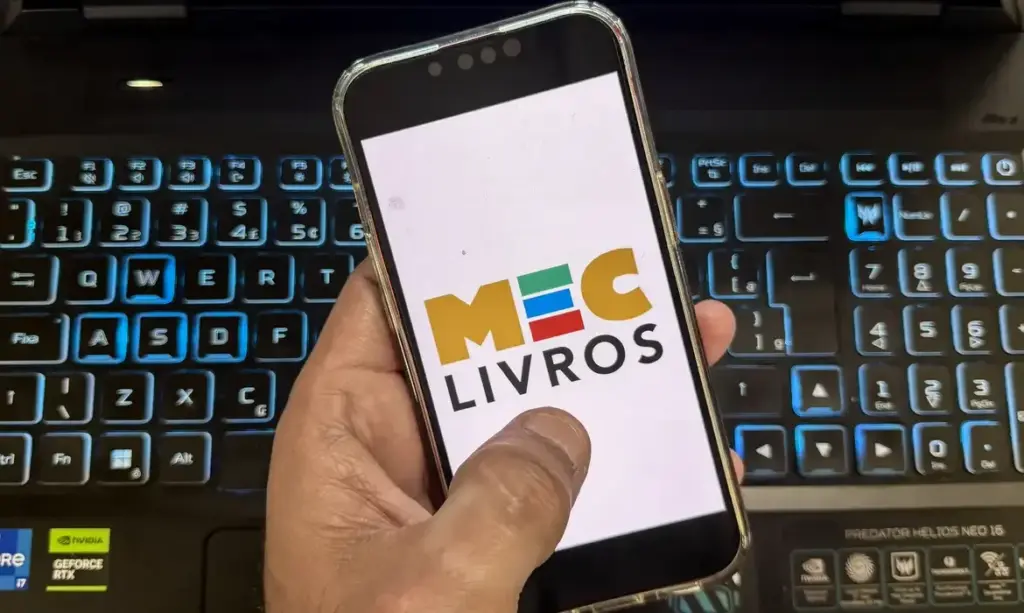 Plataforma do MEC amplia acesso a livros com 7,8 mil novas obras em inglês e espanhol