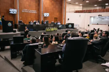 IBGE completa 90 anos em homenagem na ALMT