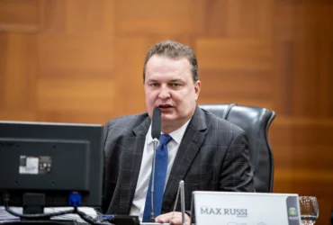 Divisa chega ao STF para manter serviços à população