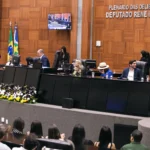 Sessão especial na Assembleia Legislativa entrega 183 honrarias a lideranças e empreendedores