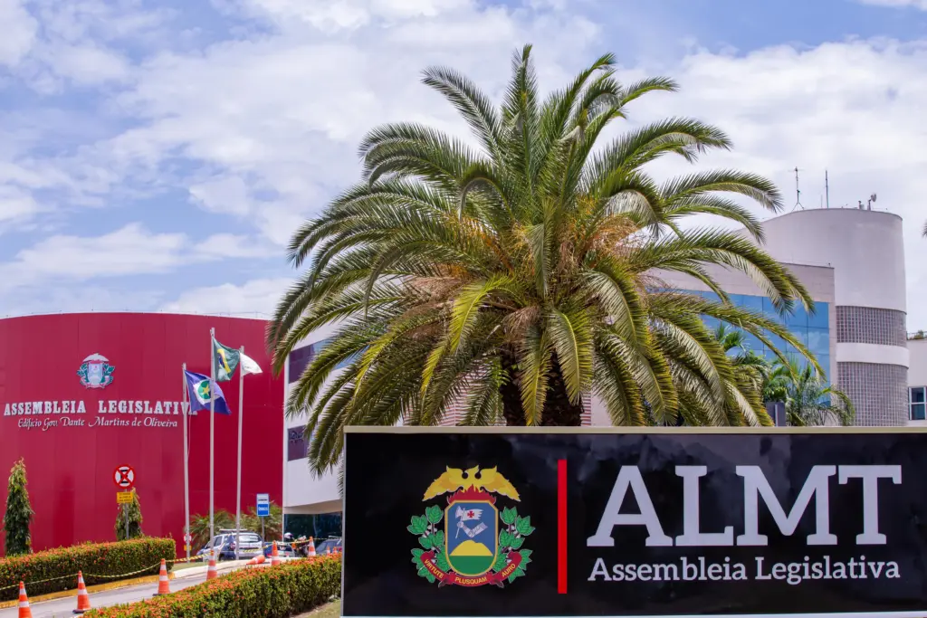 Frente da avicultura e debate sobre o Pantanal marcam agenda da ALMT na próxima semana