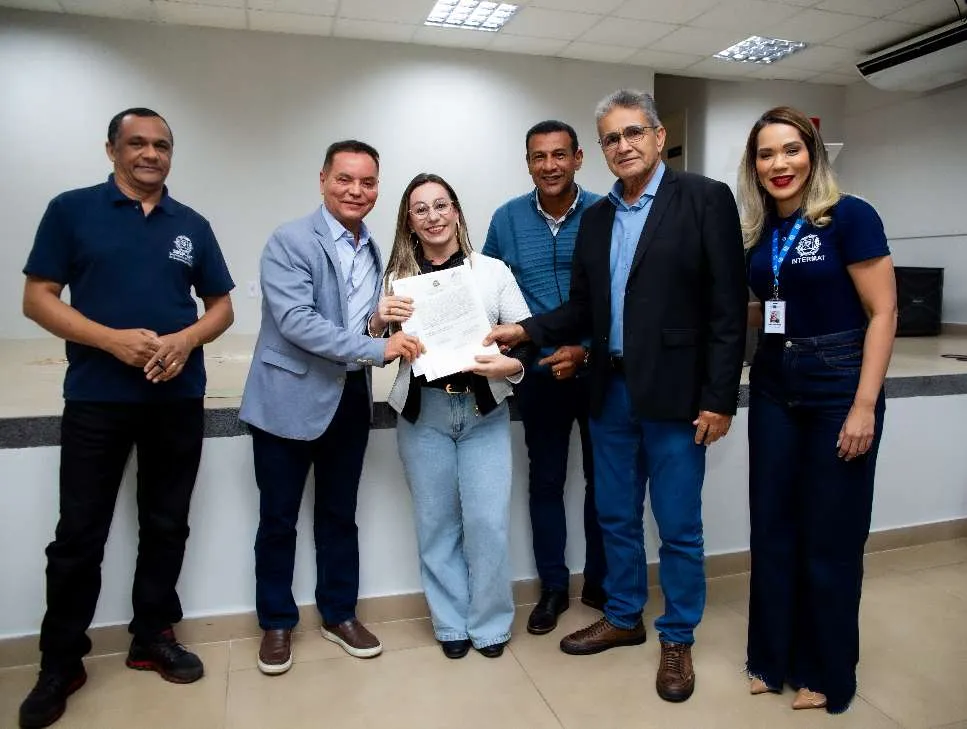 Moradores do Residencial Pomeri recebem 101 escrituras e atingem 100% de regularização em Cuiabá