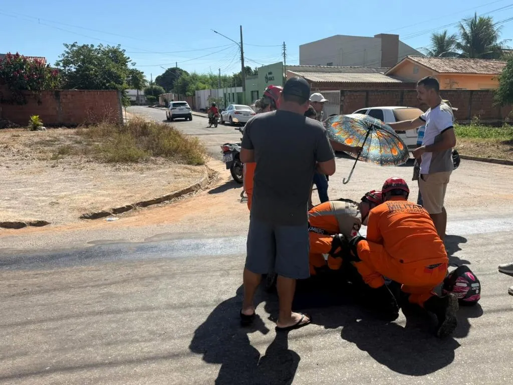 Homem prensado por caminhão é socorrido pelos bombeiros em Cáceres