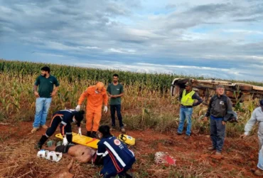 Capotamento na MT-140 deixa vítima ejetada entre Campo Verde e Nova Brasilândia