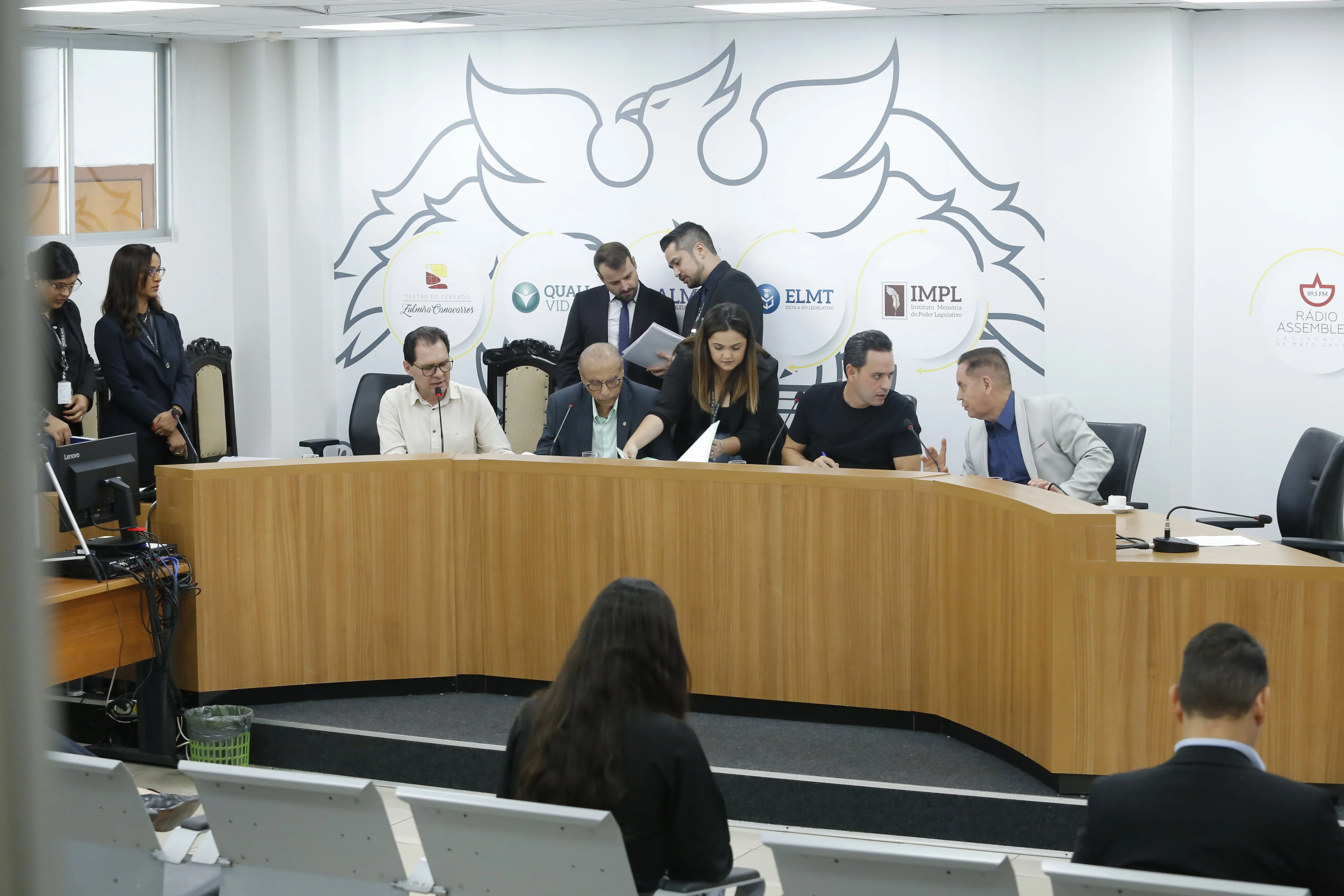 Transparência avança em análise da CCJR da ALMT
