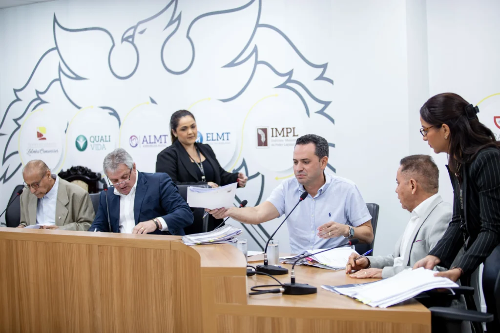CCJRMT aprova 20 projetos e avança pautas sociais