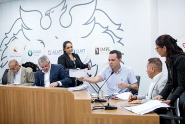 CCJRMT aprova 20 projetos e avança pautas sociais