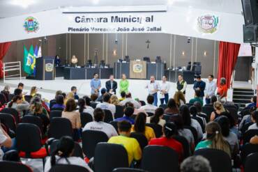 Câmara aprova reajuste de auxílio alimentação para servidores municipais e fim de licença prêmio em Lucas do Rio Verde