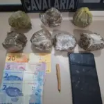Operação Território Livre: Cavalaria prende trio e apreende menor por tráfico em Barra do Bugres