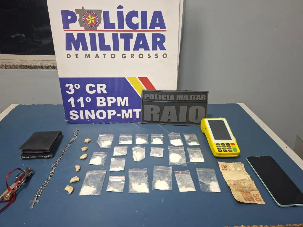 Raio apreende cocaína e prende suspeito