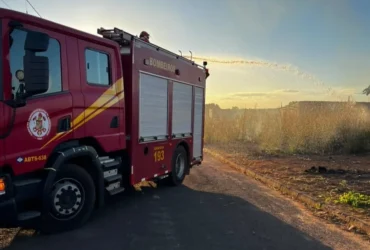 Incêndios em terrenos baldios mobilizam bombeiros em Confresa