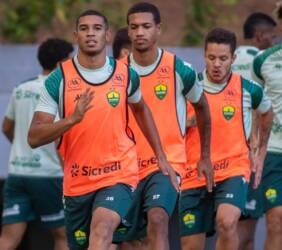 Cuiabá x América-MG: onde assistir ao vivo, horário e prováveis escalações pela Série B 2026. Imagem: AssCom Dourado
