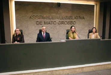 Qualificação política reúne 135 mulheres na ALMT