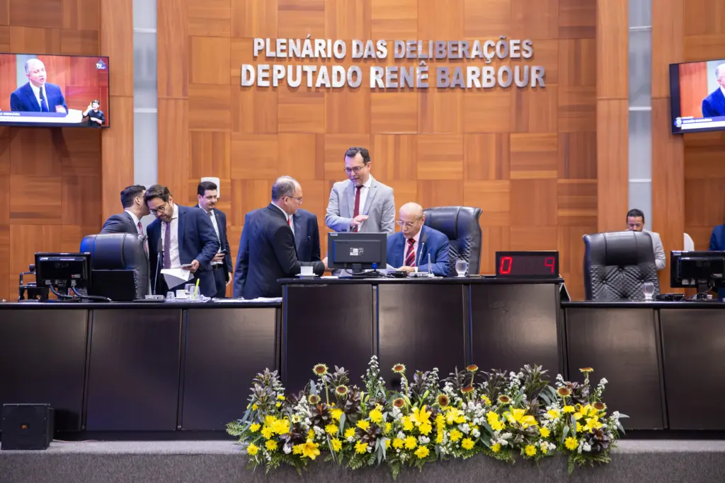 ALMT limpa pauta de vetos e derruba restrições ao CAR, Pró-Artesão e estadualização de rodovias