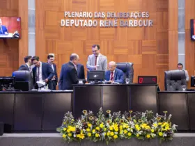 Assembleia analisa vetos e derruba decisões do governo