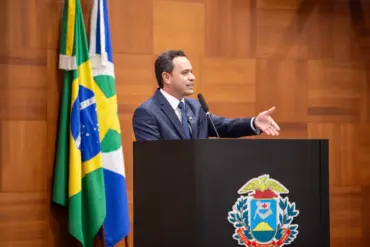 Diego Guimarães cobra voucher escolar e empreendedorismo