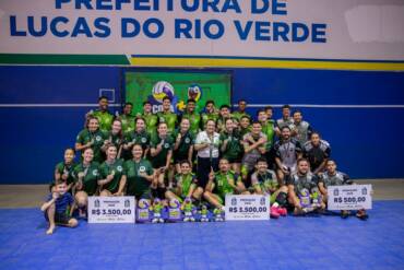 Dupla vitória em quadra Lucas do Rio Verde é campeão no vôlei masculino e feminino na Copa Sicredi Viva Lucas de Vôlei