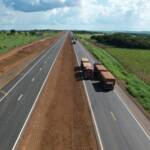 Obras na BR-163 e BR-364 provocam interdições parciais e operação Pare e Siga nesta sexta-feira em Mato Grosso