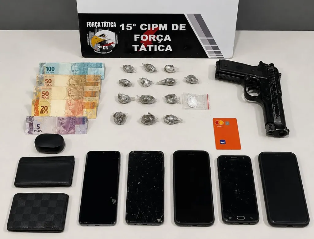 arma e objetos roubados apreendidos em Várzea Grande