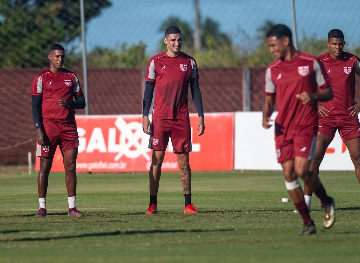Botafogo-SP x CRB: onde assistir ao vivo, horário e prováveis escalações pela Série B. Imagem: Francisco Cedrim CRB