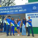 Estudante de 16 anos deixa rede privada e se surpreende com estrutura de escola estadual em Cuiabá