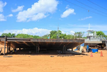Funai acompanha construção de balsa no Xingu e debate demarcação de terra indígena em Mato Grosso capa