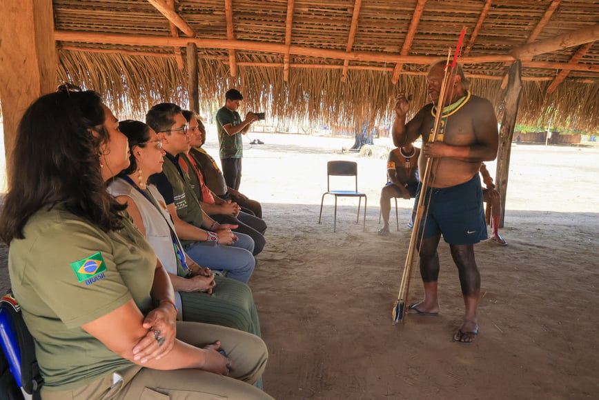 Funai acompanha construção de balsa no Xingu e debate demarcação de terra indígena em Mato Grosso