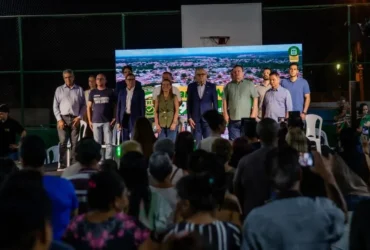 Governo de MT entrega 325 escrituras definitivas no Jardim Manaíra