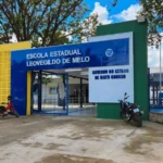 Seduc entrega nova quadra de areia e climatização na Escola Cívico-Militar Leovegildo de Melo em Cuiabá