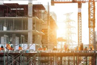 Indústria lidera geração de empregos em Mato Grosso e cria mais de 2,5 mil vagas em abril